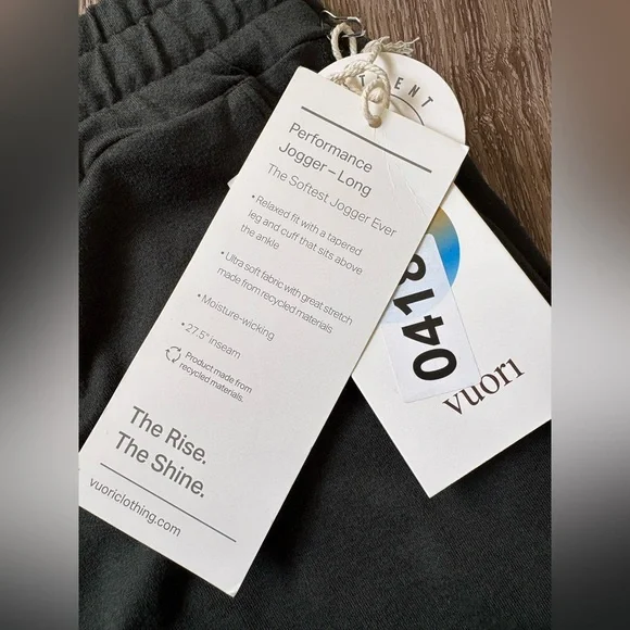 Vuori halo performance aspen green jogger hoodie long sleeve set - Picture 10 of 10